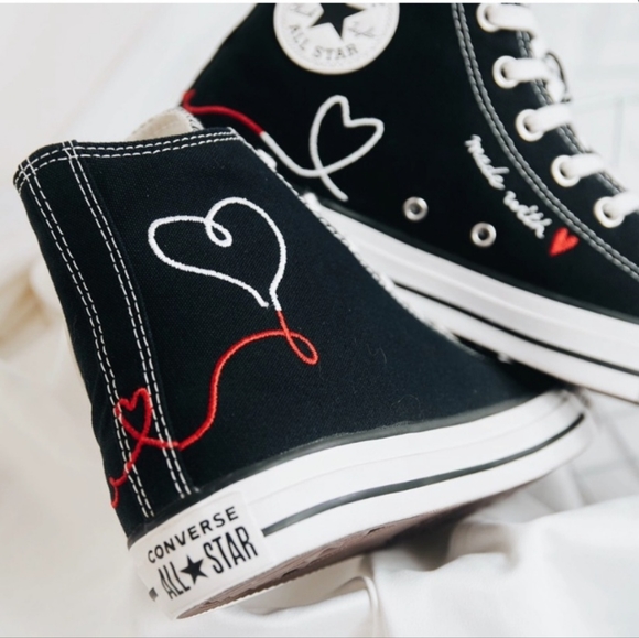 Converse Chuck Taylor All Star High 'Made with Love Womens 11 - Picture 2 of 14
